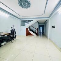 Bán gấp nhà 2 tầng, 6.5 tỷ kinh doanh ngay chợ Phú Định quận 8, 60m2