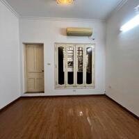 Bán nhà Tô Vĩnh Diện ngõ ô tô dân xây lô góc 3 thoáng  gần phố  63m giá 13.5 tỷ .