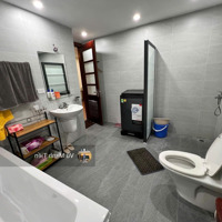 Căn Hộ 80 M2 Phố Bùi Thị Xuân 1 Ngủ 1 Khách Bếp, Full Đồ Thang Máy, Giá Bán 16 Triệu/Tháng, Nhà Thoáng