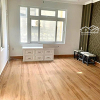 Bán Biệt Thự:300M Đường Trần Bạch Đằng Sát Nguyễn Văn Thoại. Đang Cho Thuê Tháng 60 Triệu. Giá 200 Triệu/M2