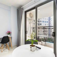 Cho Thuê Căn Hộ C/C Res 11, Quận 11, 2 Phòng Ngủdiện Tích75M2. Giá 12 Triệu/Tháng. Liên Hệ: 0909 228 094 Minh Sang