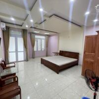 Cho thuê nhà Văn Cao 8 p.ngủ khép kín, DT: 75m2.