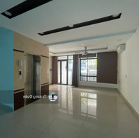 Cho Thuê Tầng Trệt 6*17M Nhà Trống Suốt,Đầy Đủ Máy Lạnh Có Thang Máy,Lối Đi Riêng Kđt Vạn Phúc City