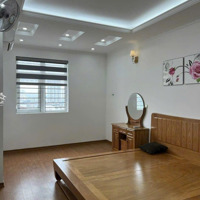 Chcc 110M2, 3 Phòng Ngủ 2 Vệ Sinhtòa 17T8 - Phố Hoàng Đạo Thúy - Giá: 6.8 Tỷ