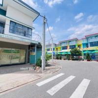 Bán Căn Góc Shophouse 167M2 Đã Hoàn Thiện 2 Phòng Ngủ 3 Vệ Sinh Sẵn Nội Thất, Đối Diện Trường Mầm Non Kđt Oasis