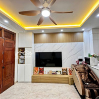 Người Hà Trì Bán Nhà Hà Trì.
Diện Tích: 51M *Mt 5M. Nhà Dân Xây. Giá Bán 7 Tỷ 4. Ô Tô Tải Lùi.
