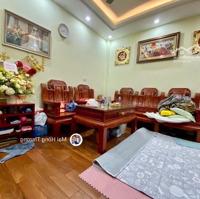 Chính Chủ Bán Nhà Ngõ 175 Bát Khối Tư Đình, Long Biên, Cạnh Công Viên, Full Nội Thất, Liên Hệ: 0931411386
