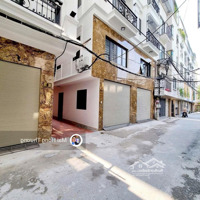Chính Chủ Bán Nhà Ngõ 175 Bát Khối Tư Đình, Long Biên, Cạnh Công Viên, Full Nội Thất, Liên Hệ: 0931411386
