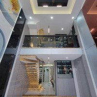 Bán Nhà Đẹp Mới Cứng - Lạc Long Quân - 54M2 X 7T Thang Máy - Gara Oto - 2 Nhà Ra Phố