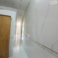 Nhà rộng 2 phòng gần chợ Bà Bộ
