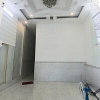 Nhà rộng 2 phòng gần chợ Bà Bộ