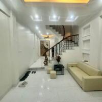Nhà 5 tầng Đường Láng 40m2, ô tô gần hộ khẩu, trước sau thoáng sáng, kinh doanh 10.2 tỷ