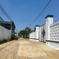 Hàng hiếm thổ cư để định cư phân lô tại thôn 11- Hòa Phú- BMT giá chỉ #82tr/m. Dài 23m, Đường QH rộng 13,5m   Cách chợ Hòa Phú chỉ 900m,