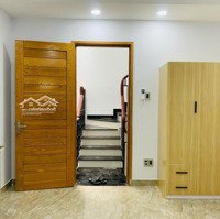 Bên Mình Còn Trống 1 Phòng Tại Thủ Đức (Quận 9), Gần Ngay Trường Đh Fpt, Nguyễn Tất Thành, Gtvt