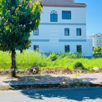 Cần Ra Đi Lô Đất Gần Trường Tiểu Học Trần Đại Nghĩa, Phường 4, Vĩnh Longdiện Tích120M2 Giá Bán 500 Triệu Shr