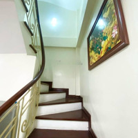 Bán Nhà Trung Tâm Thanh Xuân, D.tích 40M2, 5 Tầng, Nhà Đẹp, Giá Chào Bán Nhỉnh 9Tỷ