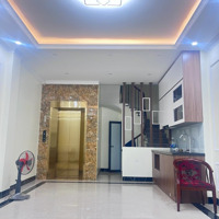 Trung Tâm Cầu Giấy Siêu Phẩm Lô Góc 6T Thang Máy Mặt Ngõ Kinh Doanhdiện Tích45M*6T*4,3M :11,4 Tỷ Có.tl..