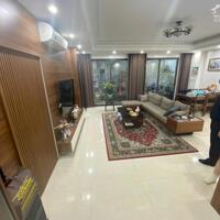 Chính chủ bán nhà lô góc mặt ngõ Thịnh Quang, đường ô tô dừng đỗ cách nhà 50m, DT 50m2 x 4 tầng, mặt tiền 4.5m