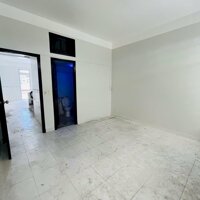 CHO THUÊ NHÀ TRỆT 3 LẦU MỚI ĐẸP TRỤC CHÍNH KDC HƯNG PHÚ CTY8 - CẦN THƠ