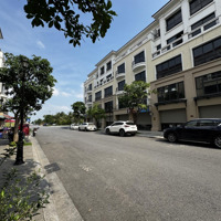 Bần Gấp Shophouse Xẻ Khe Đường 20M Giá Chỉ 16 Tỷ, Sát Chung Cư, Hồ Tạo Sóng, Sầm Uất Kinh Doanh