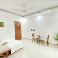 Phòng 30M2 Full Đồ Tại Hoàng Ngân Ngõ Ô Tô 4 Triệu6/Tháng