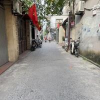 Bán nhà 3 mặt thoáng DT: 47,6m2, 3 tầng cũ tại Vũ Xuân Thiều, Sài Đồng. Đường thông xe ô tô 7 chỗ