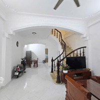 12,8 Tỷ. Nhà Riêng. Ngõ Ô Tô.diện Tích50M2. Mt5M. Dân Xây Chắc Chắn. 4 Ngủ Đủ Công Năng.