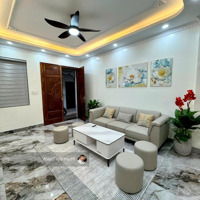 Bán Nhà Ngọc Lâm, Mới Kính Kong,Diện Tích60M2 X 6 Tầng X Thang Máy X 3 Thoáng, Nội Thất Cơ Bản, Ở Sướng
