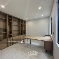Bán Nhà Chu Huy Mân, Mới Kính Kong, 62M2 X Lô Góc X 5 Tầng, Gara, Ô Tô Tránh, Kd Tốt