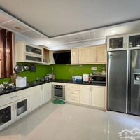 Quá Hot Chủ Cần Bán Gấp Giảm Chào 800 Triệu Nhà 5 Tầng - Tặng Nội Thất Sịn - View Sân Bay -