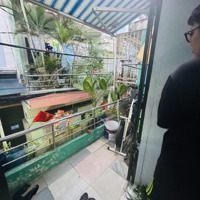 Chị Tôi Cần Bán Gấp Nhà Âu Cơ, Tân Bình, 40M2, Hẻm Xe Hơi, Giá Rẻ Có Thể Đầu Tư Giữ Tiền Chi 4,3 Tỷ