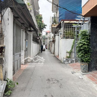 Bán Nhà 3 Mặt Thoáng Diện Tích: 47,6M2, 3 Tầng Cũ Tại Vũ Xuân Thiều, Sài Đồng. Đường Thông Xe Ô Tô 7 Chỗ
