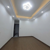 Nhà Đẹp Lô Góc Thoáng Sáng Rực Rỡ, Ô Tô 7 Chỗ Đỗ Cửa Đại Cát, Liên Mạc , Btl 35M X 5 Tầng , 5,6 Tỷ
