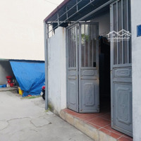 Nhà Cấp 4Diện Tích49M2 Khu Phân Lô Cán Bộ Có Sân Để Xe Về Ở Luôn, Ngõ Nông Thẳng Tuột Ra Đường Oto Giá C