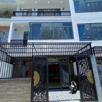Nhà Mới 3 Tầng Sân Đỗ Ô Tô Sát Đường 2/4 Gần Biển Hòn Chồng Nha Trang, Chỉ 5.85 Tỷ