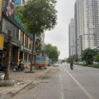 Hàm Nghi - 5 Tầng Một Tum Ở Ngay - Nhỉnh 7 Tỷ.
35M Ô Tô Tránh.