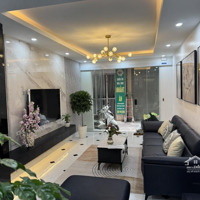 Bán Gấp Căn Nhà Đẹp Lê Quang Đạo, Nội Thất Chủ Làm Tâm Huyết, Về Ở Luôn. Ngõ Thông Thoáng.