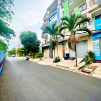 Bán Nhà Shr 92,5Mv Tại Dự Án Chợ Lớn Thuộc Q.7, Lhe 0933.573.773 Gặp Ti Để Xem Nhà Vàcó Thương Lượngvới Chủ.