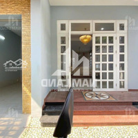 Nhà Phố Diện Tích Rộng - Gần Mega Market - Thích Hợp Văn Phòng, Showroom, Spa, Trung Tâm Đào Tạo