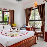Bán Khách Sạn Mặt Tiền Phố Bà Triệu, Đà Lạt, Đi Bộ Ra Hồ Xuân Hương 3 Phút, 47 Phòng Kd