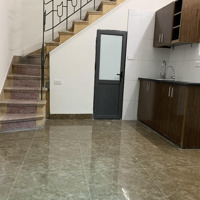 Cho Thuê Nhà Riêng Tại Phương Mai, Đống Đa, Hà Nội, 8 Triệu, 20 M2, Đẹp, Nhiều Tiện Ích