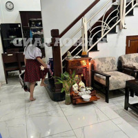 Nhà Trệt Lầu Đẹp Kiên Cố- Đủ Công Năng Mua Ở- Lý Tưởng Cho Gia Đình Ngay Lòng Trung Tâm Thủ Đức