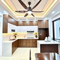 Nhà Đẹp - Thang Máy - Tặng Full Nội Thất - Ngõ 217 Yên Hòa, Cầu Giấy