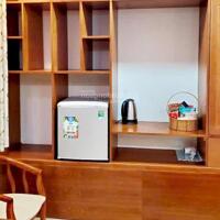 Bán khách sạn chính chủ DT 260m2 đúc 8 tầng đường Hiệp Thành 45, giá mềm 33 tỷ.