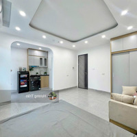 Hiếm! Tòa Apartment 60M2X6T Thang Máy - Pccc, Dòng Tiền 720 Triệu/Năm, Trung Tâm Phố Nguyễn Khánh Toàn.