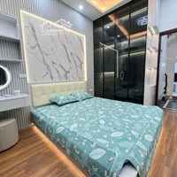 Chính Chủ Bán Gấp Căn Đội Cấn 6 Tầng Thang Máy Ngõ Nông Tại Trung Tâm Quận Ba Đình Miễn Tiếp Mg
