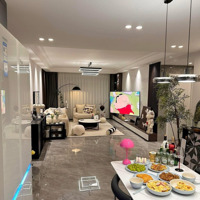 Bán Căn Hộ Tập Thể Thành Công, Ba Đình Sát Hồ, Thoáng Sáng, Giá Chỉ Nhỉnh 4 Tỷ, 70M, 2 Ngủ, Tầng 3