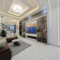 Nhà Ngộp Bank Kế Bên Chợ Bình Chánh, Đường Hoàng Phan Thái. Sổ Hồng Riêng