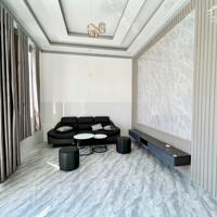 bán nhà mới 100m2 , 2 phòng ngủ , tặng ít nội thất , phường phú tân , tp bến tre