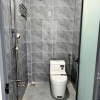 bán nhà mới 100m2 , 2 phòng ngủ , tặng ít nội thất , phường phú tân , tp bến tre